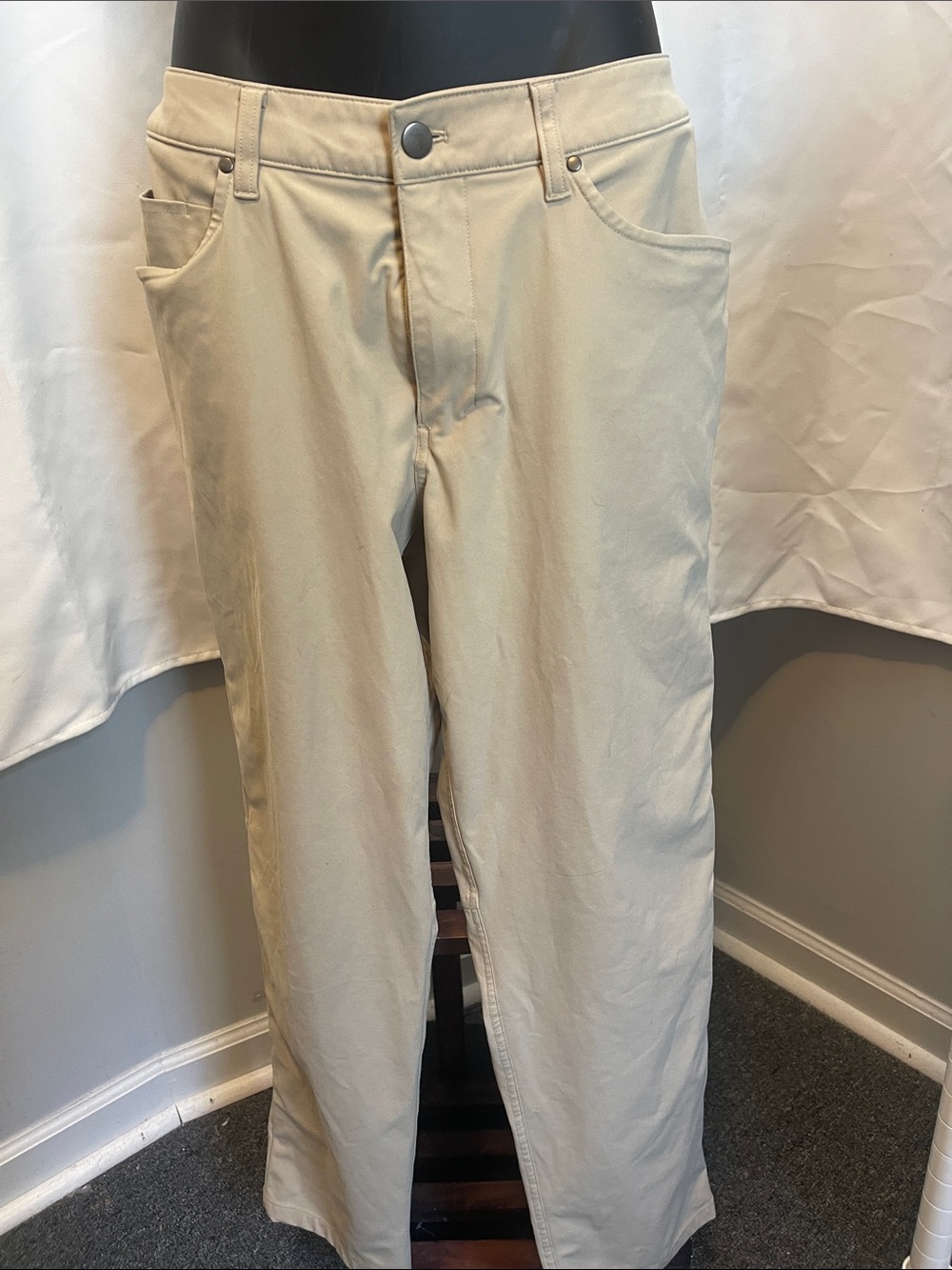 lululemon athletica Beige/Tan Straight-Leg Pants